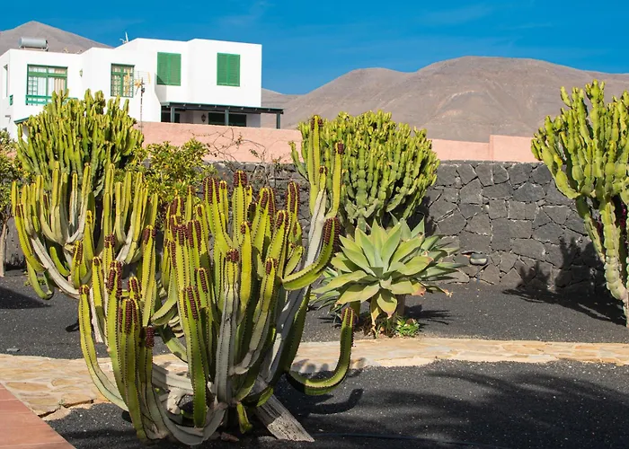 Papagayo Lanzarote Villa *